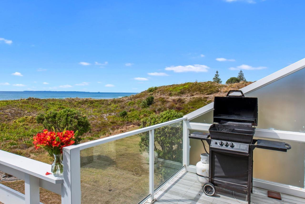 Oceanside Bach - Mount Maunganui Holiday Home Exteriör bild