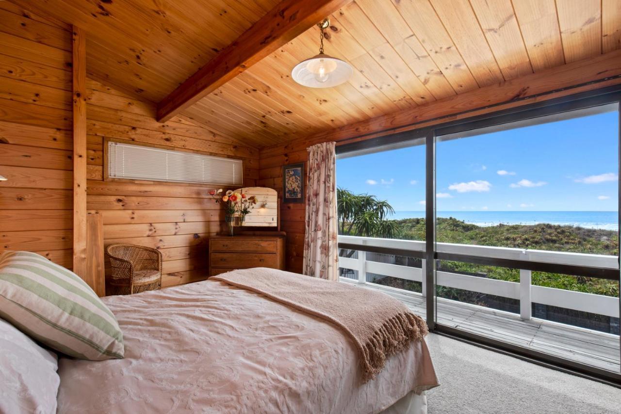 Oceanside Bach - Mount Maunganui Holiday Home Exteriör bild